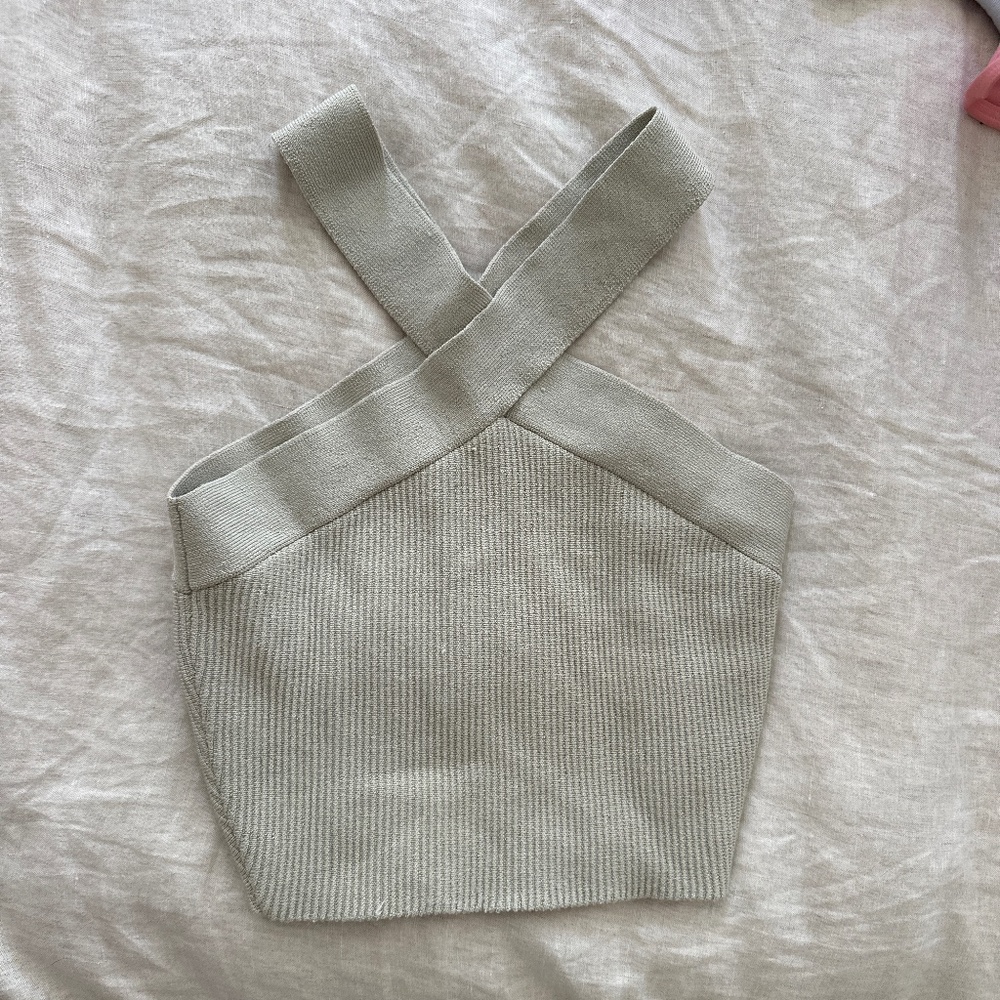 Aritzia crop tank